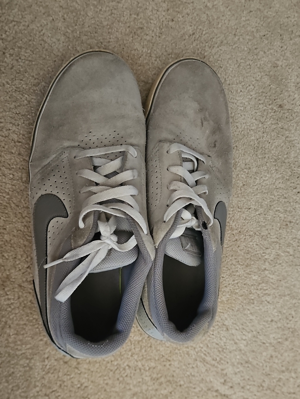 Nike Men's Light Gray Suede Low-Top Sneakers